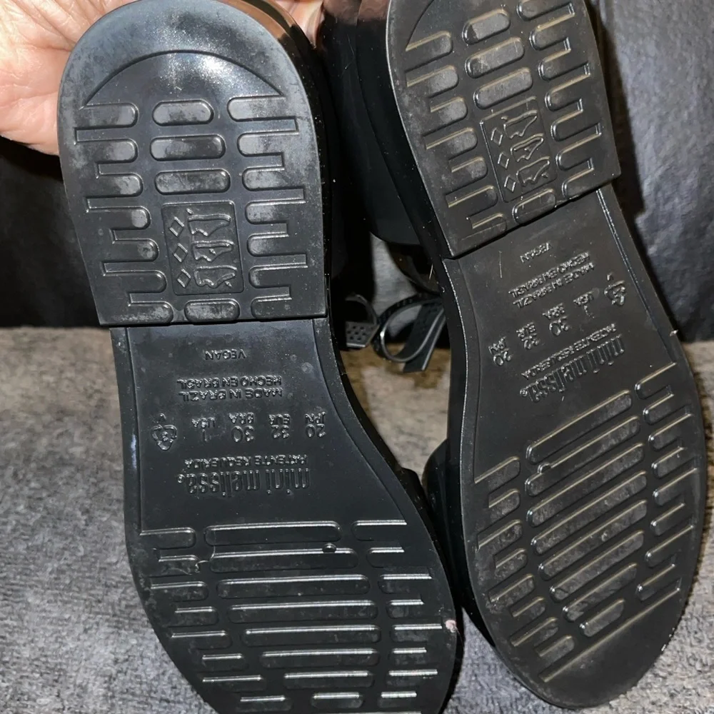 Mini Melissa stylish black